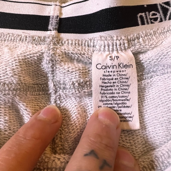 - CALVIN KLEIN GRAY “LOGO WAISTBAND” TAPERED JOGGERS/SWEATPANTS - Picture 6 of 7